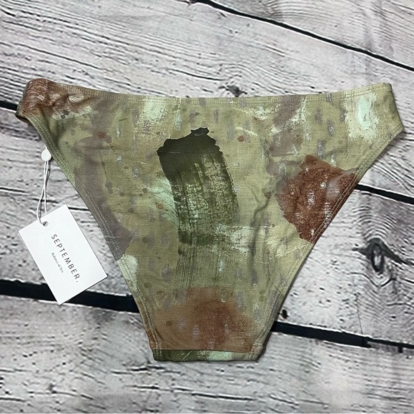 ✨NWT! Naya Bikini in Sea Camo by SEPTEMBER. - Picture 5 of 14